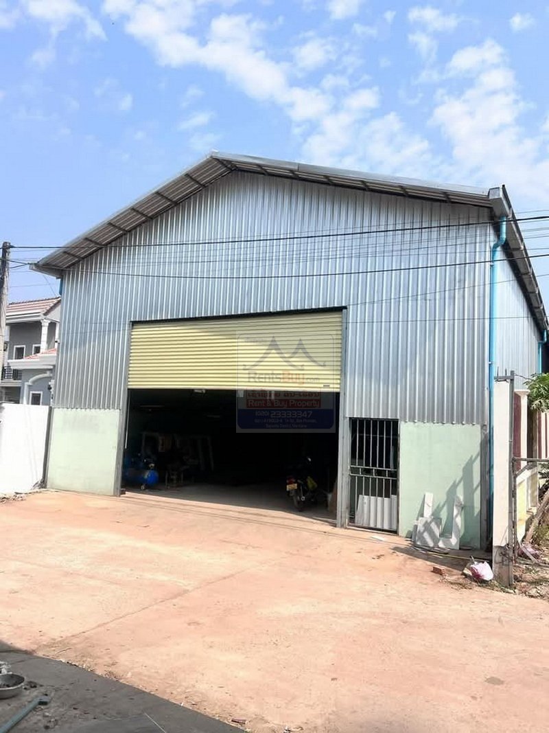 6440-Well-Located Warehouse near Nongtha lake – Perfect for Operations or Redevelopment.