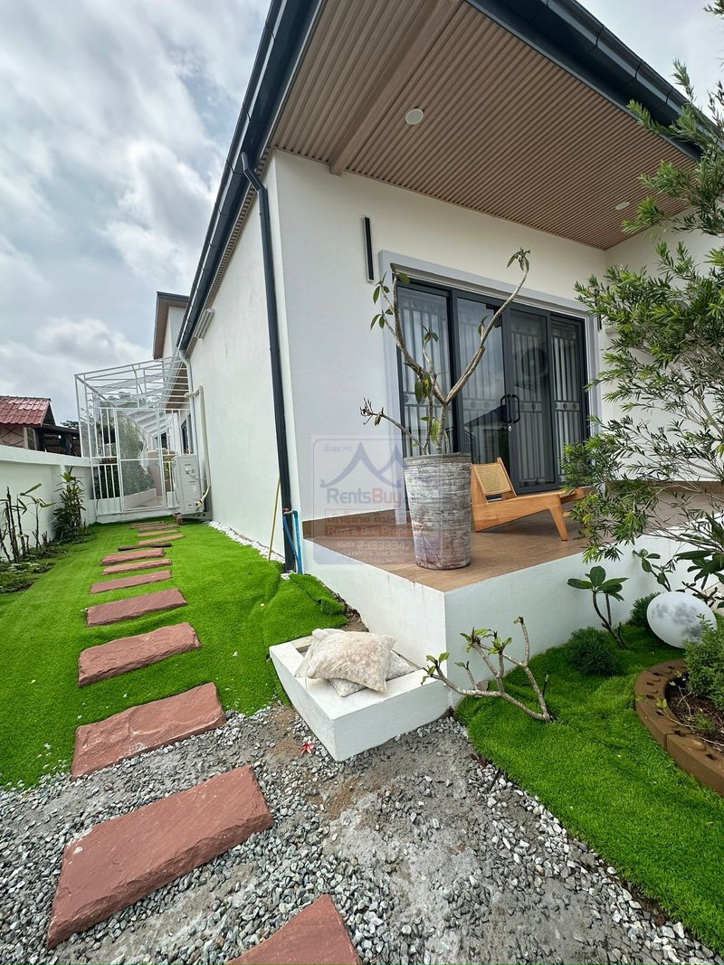 CompoundHouseRent07 6480-Discover Your Vientiane Private Pool: A Fully Equipped Compound House for Rent.