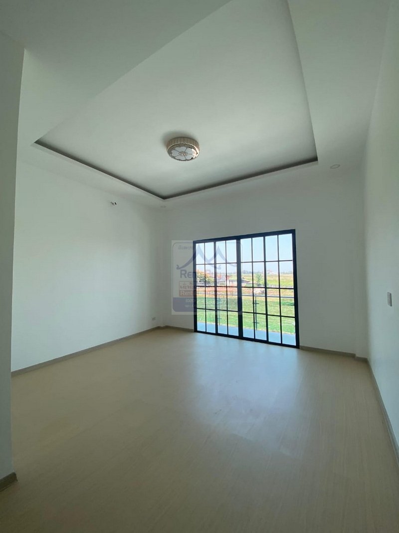 CompoundHouserent07 6478-Compounds House for Sale in Vientiane: Wattay International Airport Area.