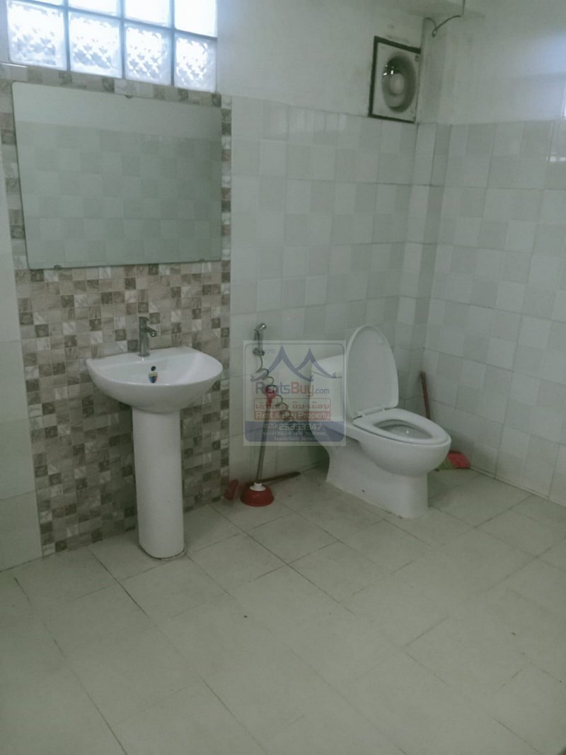 Houserent06 6497-Your Vientiane Dream Home for Rent: Spacious & Furnished in Vibrant Nongduang Market Zone.