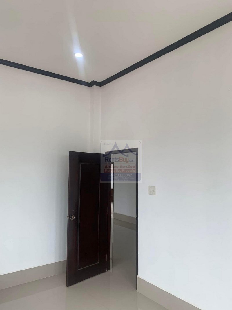 6496-Prime Residential Opportunity: Spacious House for Rent in Central Vientiane.