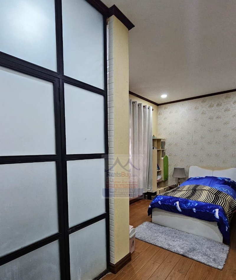 6481-Prime 3-Story Property Rental: Ideal for Business, Living, or Hospitality in Vientiane Capital.