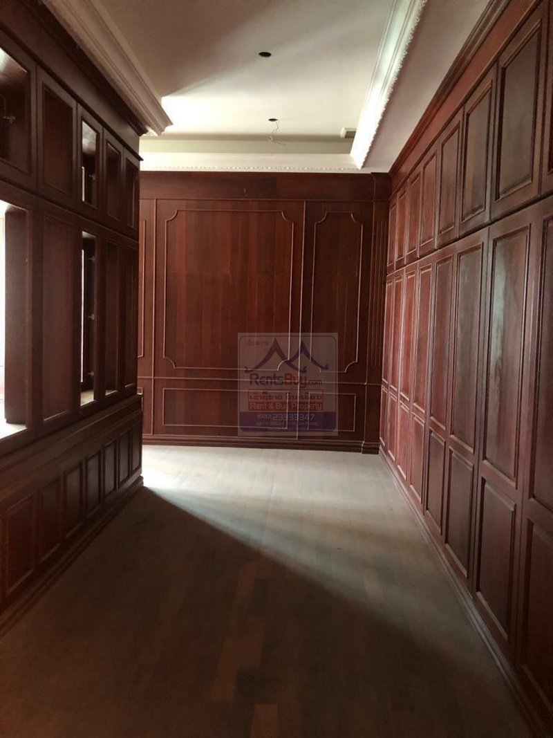 HouseSale07 6515-Luxurious, Newly Built Home for Sale Near Lak 8 Market, Vientiane Capital: A Canvas for Your Dream Lifestyle.