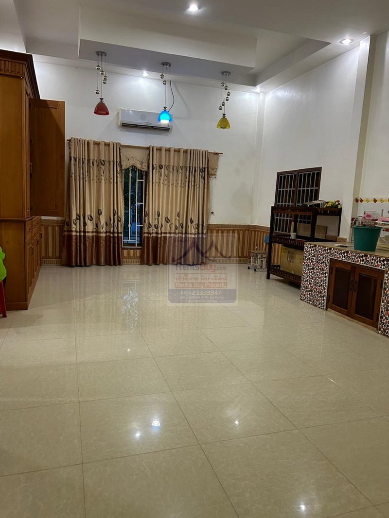 6531-Versatile Villa & Guesthouse Rental: Ideal Living Near Pakse Market.