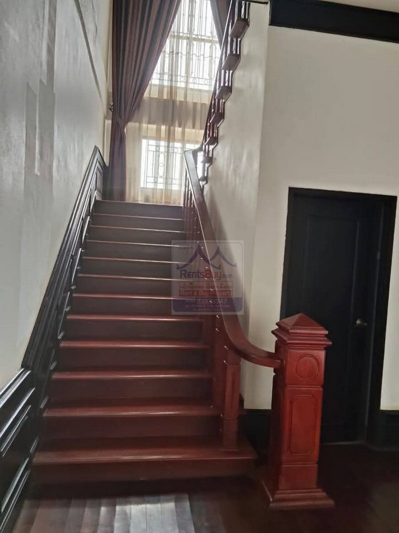 6517-Premium Family Home for Rent Near View Mall Shopping: Unparalleled Comfort and Connectivity.