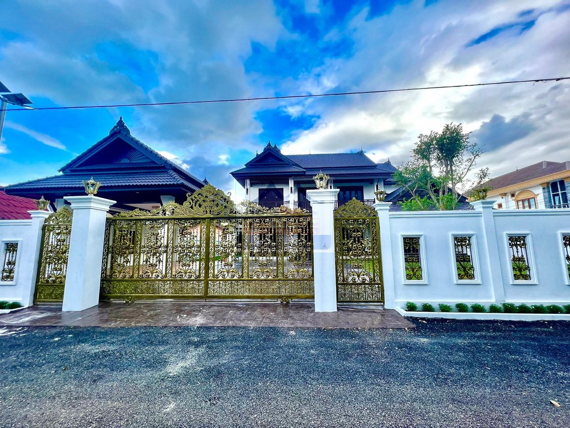 6540-Elegant Lao Style Luxury Residence Near Top International School A Prestigious Lifestyle Investment