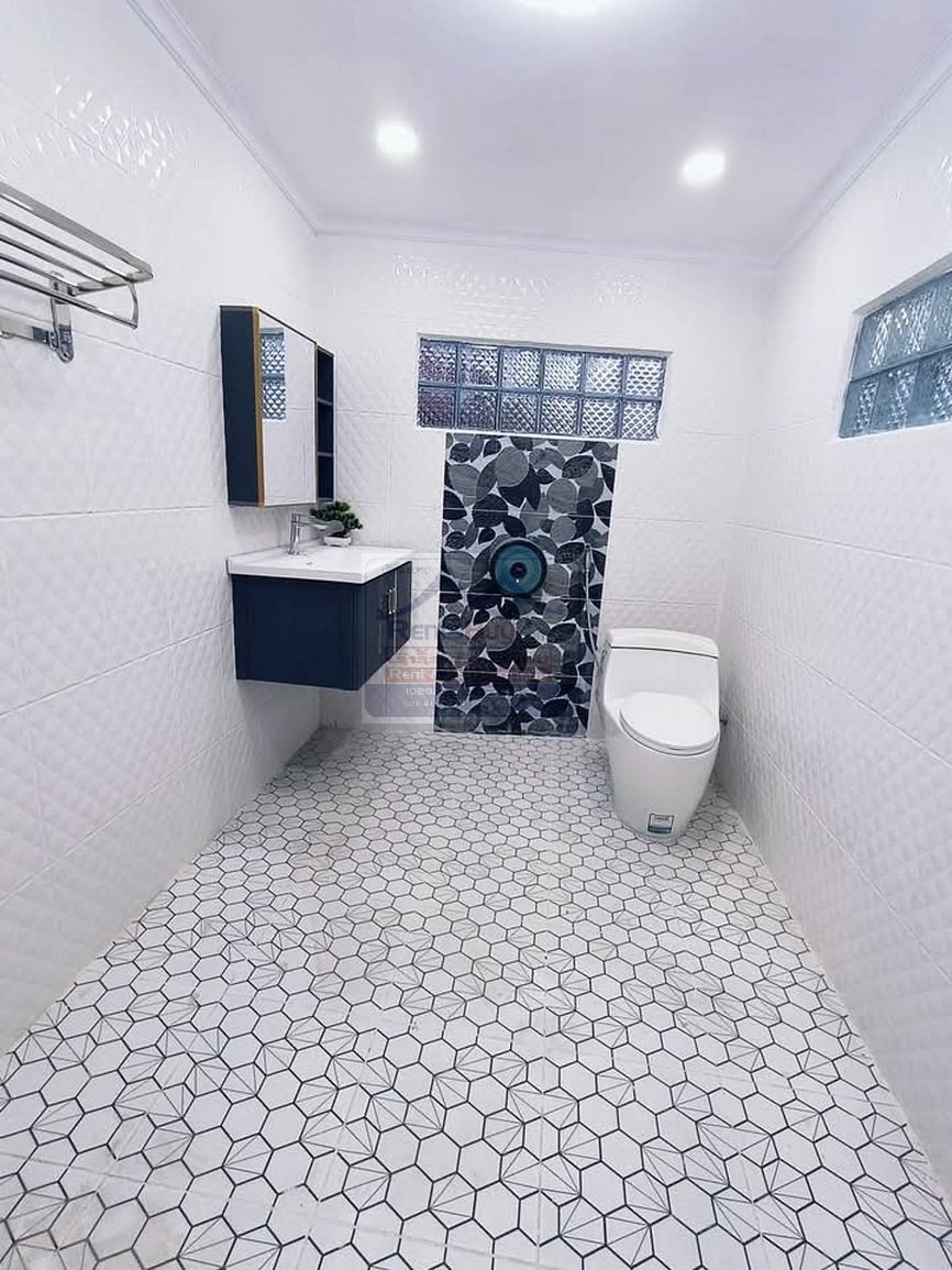 6538-Modern Dual Home Estate in That Luang Fully Furnished & Move-In Ready