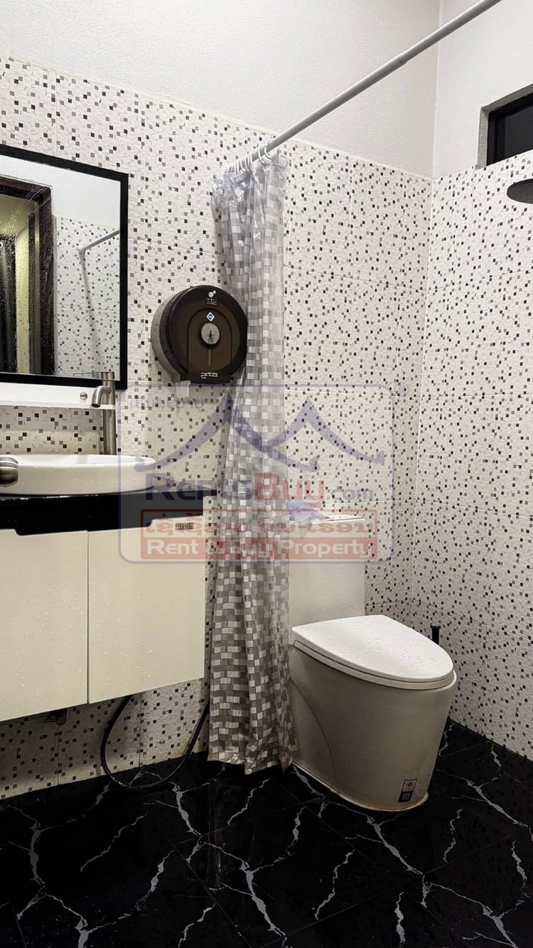 houesforrent10 6588-Elegant Modern Home with Garden & Parking – 3Badroom, 4Badroom – Negotiable Rent