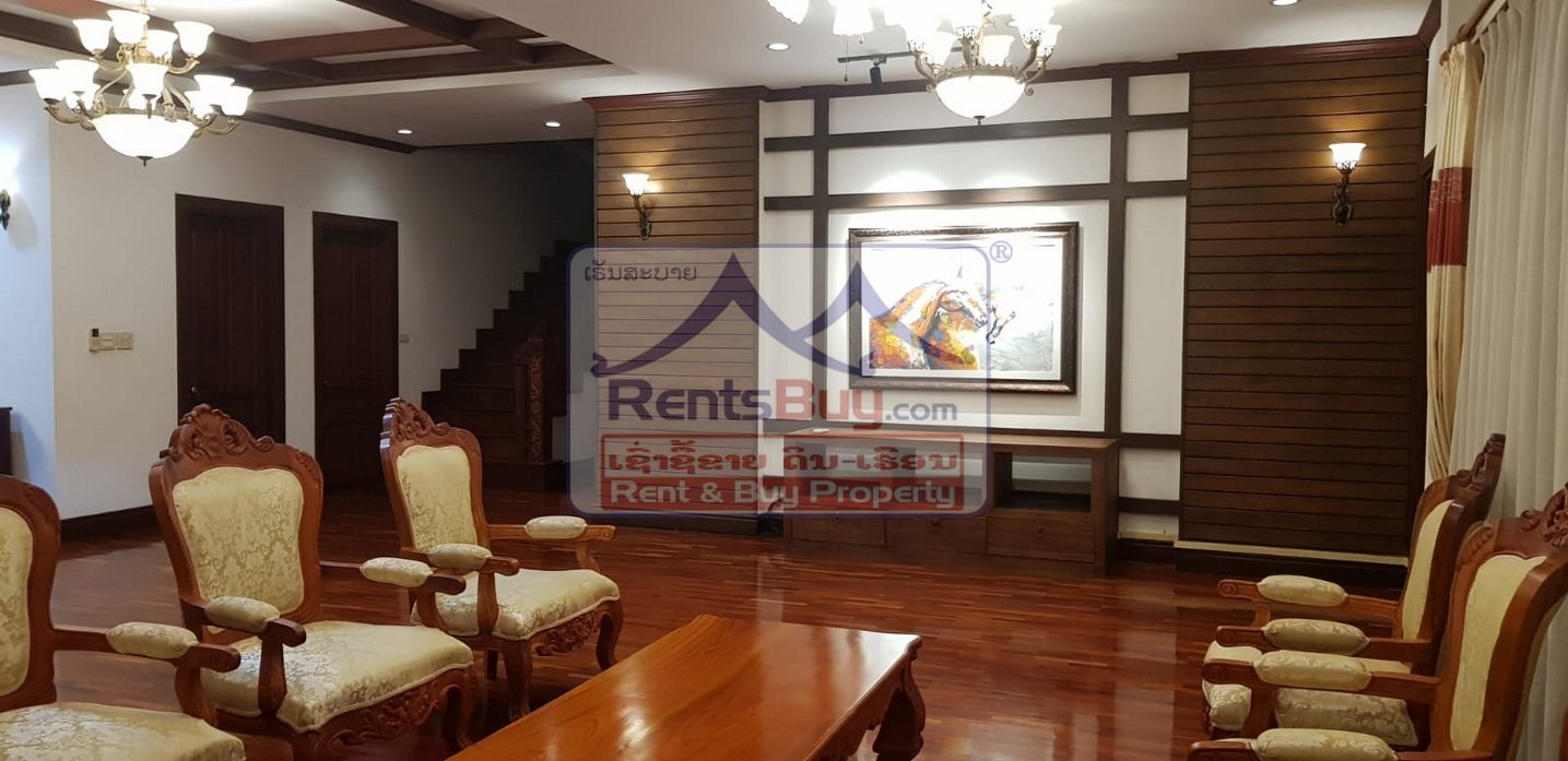 6584-Dual-Purpose Luxury Villa for Residential or Commercial Use in Prime Location