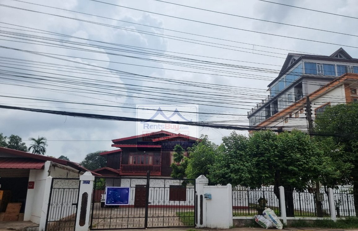 houseforrent04 6571-Spacious 5 Bedroom, 2-Bathroom Home with Dual Kitchens and Ample Parking in Prime Xaysettha District, Vientiane