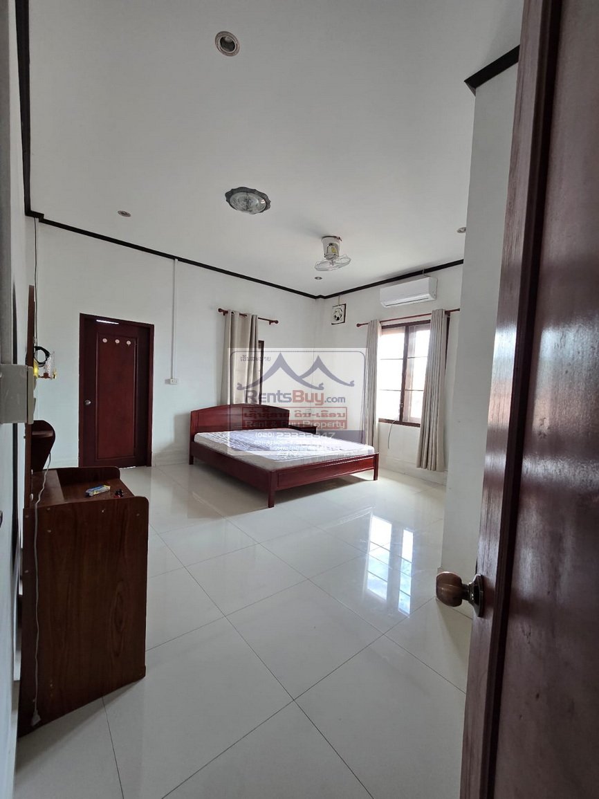 6573-Two Stories Furnished Villa Prime Location Near WFP & Kasemrad Hospital