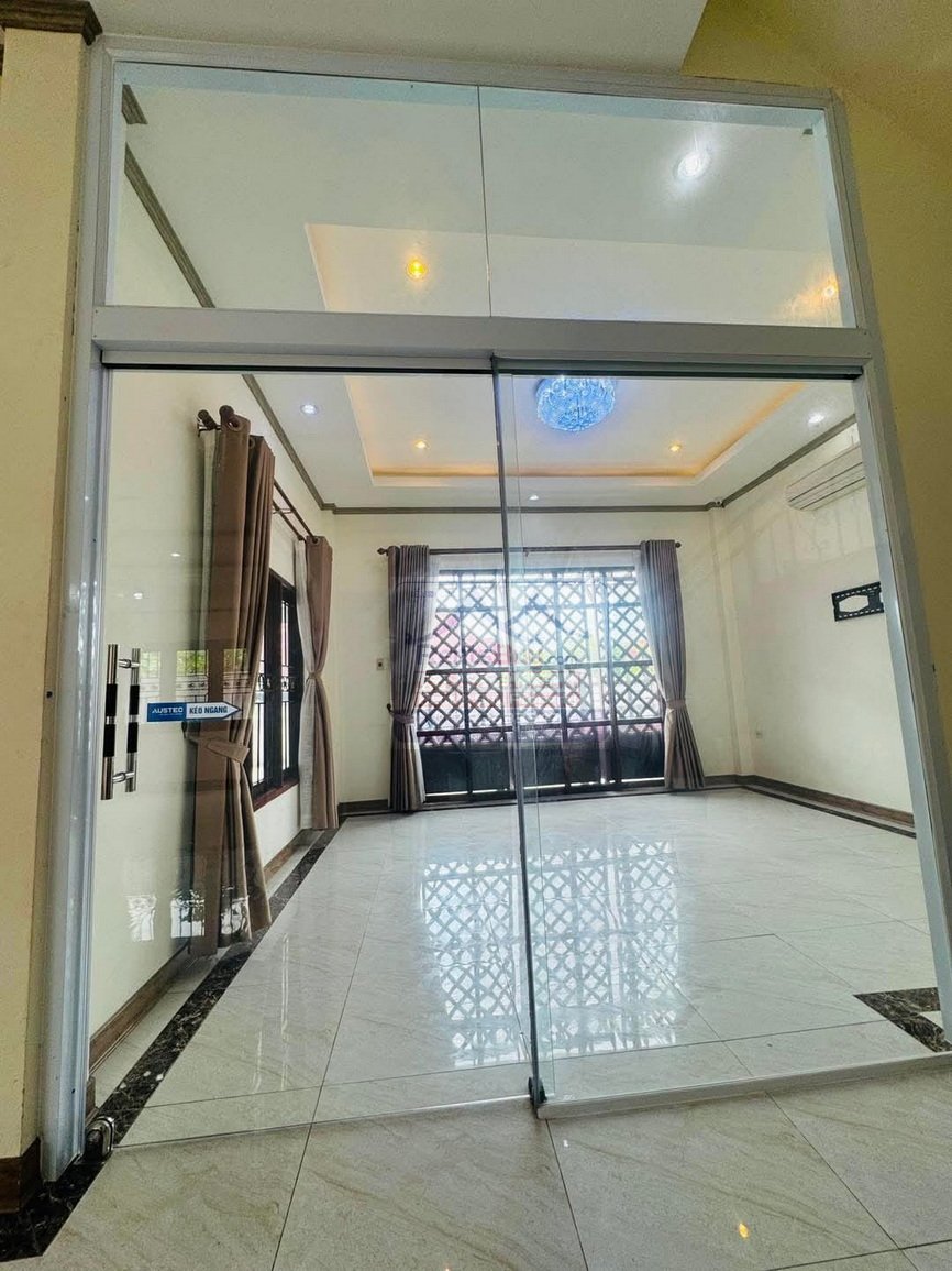 6552-Spacious Two-Story Home for Sale  Airport Zone, Vientiane Capital