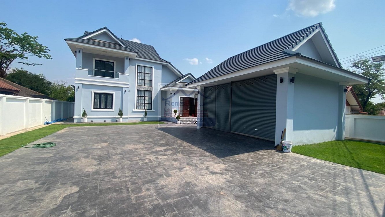 6551-Prime Property for Sale in Sikottabong District Spacious 3-Bedroom Home with Investment Potential