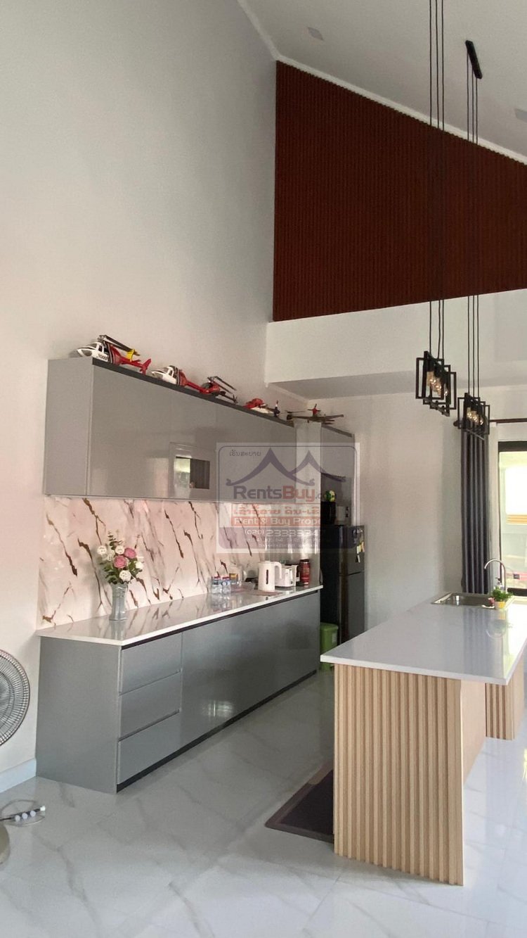 6551-Prime Property for Sale in Sikottabong District Spacious 3-Bedroom Home with Investment Potential