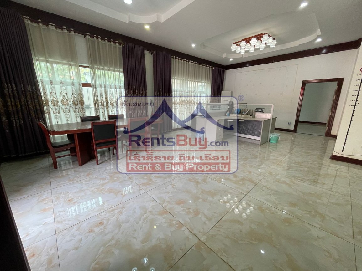6576-Spacious, Fully Appointed Villa in Prime Vientiane Location – $2,500/month