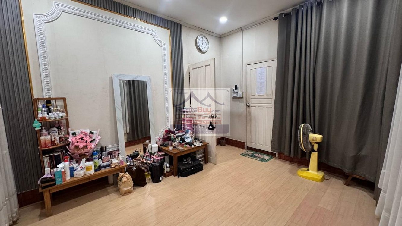 salehouse02 6562-Prime Property in Sikhottabong Ideal for Living or Investment Near Wattay International Airport