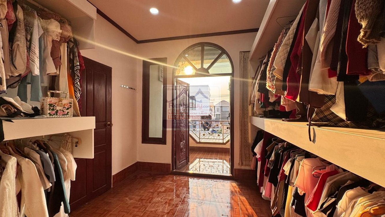 salehouse03 6562-Prime Property in Sikhottabong Ideal for Living or Investment Near Wattay International Airport