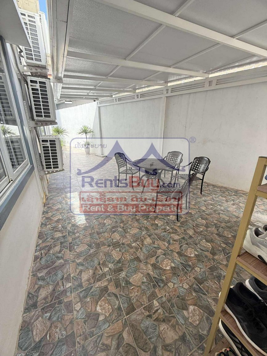 6635-Spacious 3-Storey Townhouse Near That Luang – 10 Rooms, 8 Bathrooms, Rooftop Terrace, 1,026 m² Land