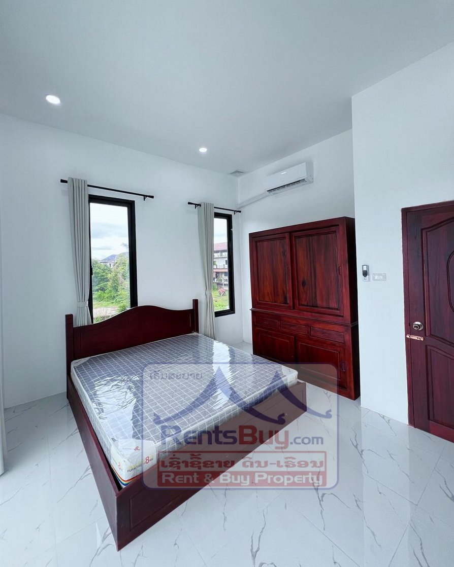 6128-Spacious Family Home Near Setthathirath Hospital – Ideal for Expats & Professionals