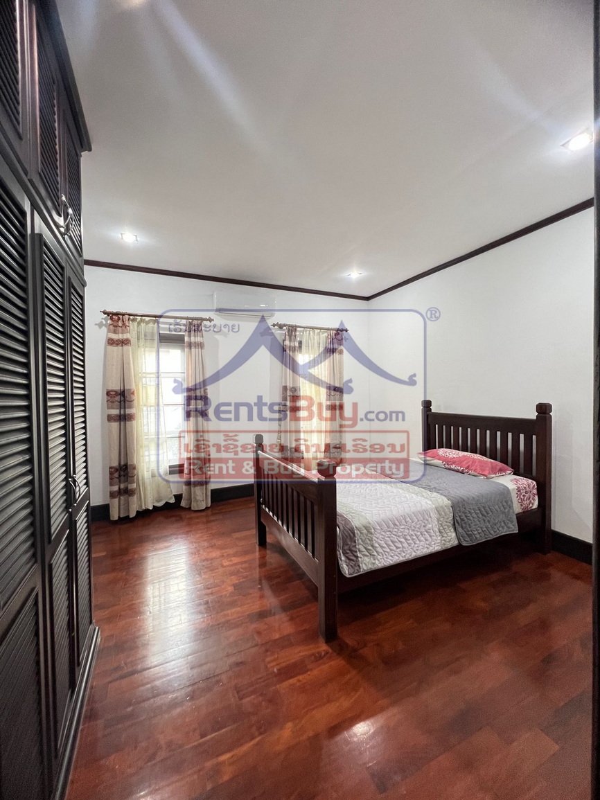 6618-Charming Lao-Style Villa for Lease in Central Vientiane – Spacious, Secure, Fully Furnished