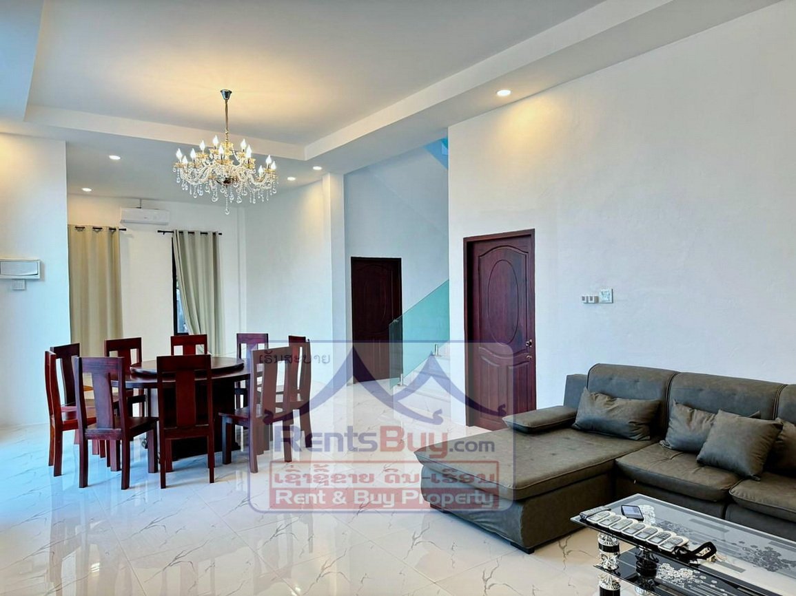 6128-Spacious Family Home Near Setthathirath Hospital – Ideal for Expats & Professionals