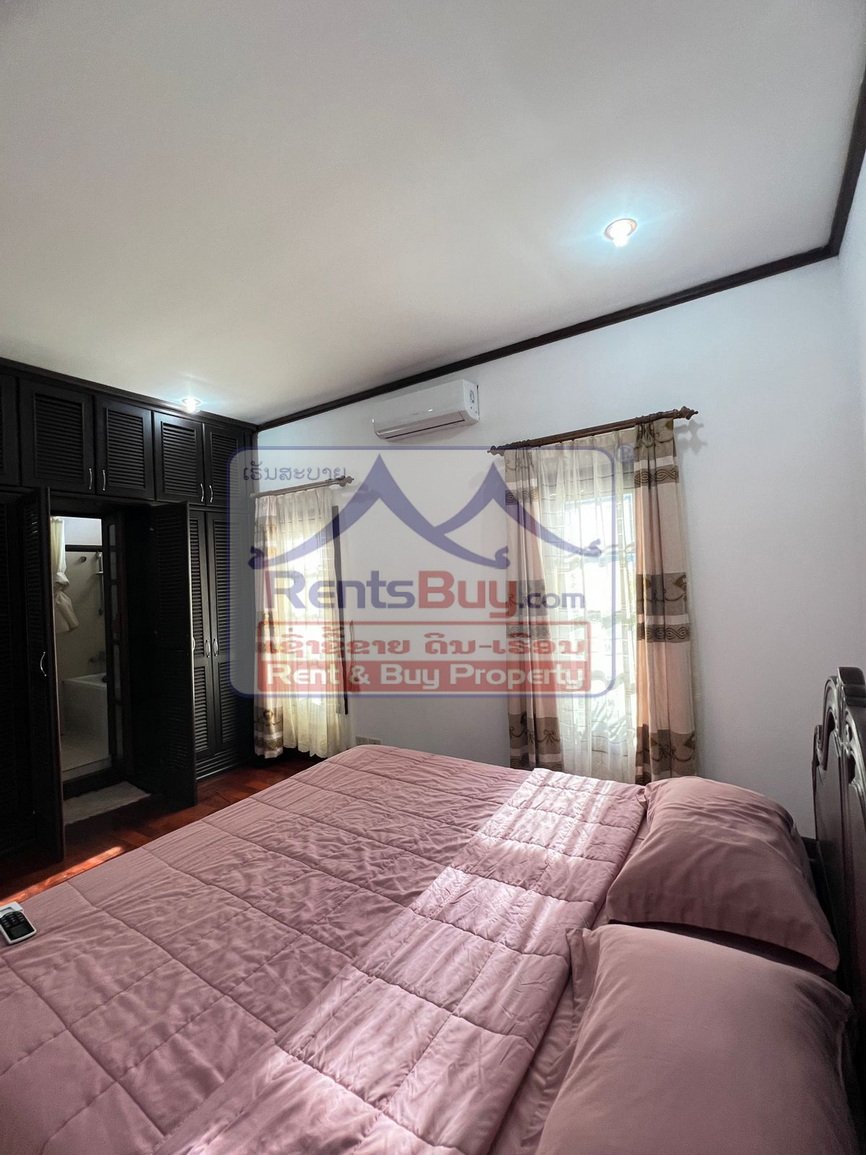 6618-Charming Lao-Style Villa for Lease in Central Vientiane – Spacious, Secure, Fully Furnished