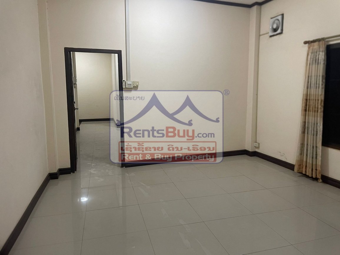 6609-Spacious 4-Bedroom shophouse for Rent Near Phonsavang Market – $1,250/Month