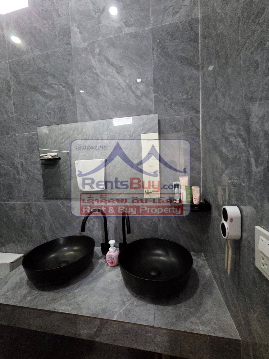 6629-Elegant 4-Bedroom Home Near That Luang Market – Spacious, Secure & Fully Furnished