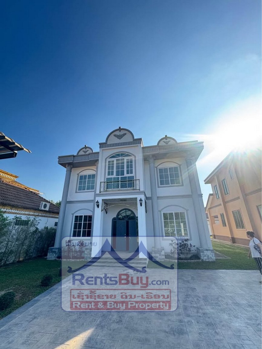 renthouse03 6630-Elegant Two-Villa Estate in Vientiane – Perfect for Large Families or Organizations