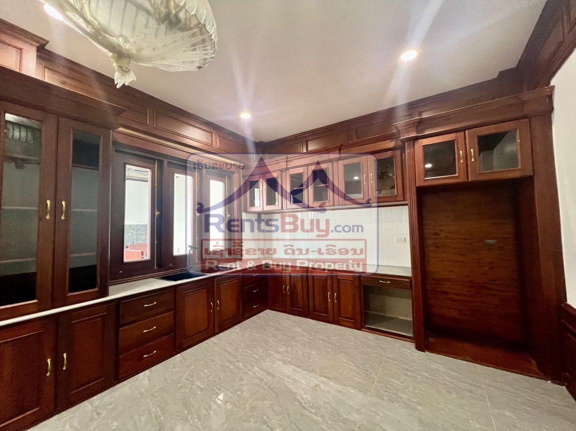 renthouse04 6611-Elegant 6-Bedroom Luxury Villa for Sale or Rent in Chinaimo, Sisattanak – Prime Vientiane Location