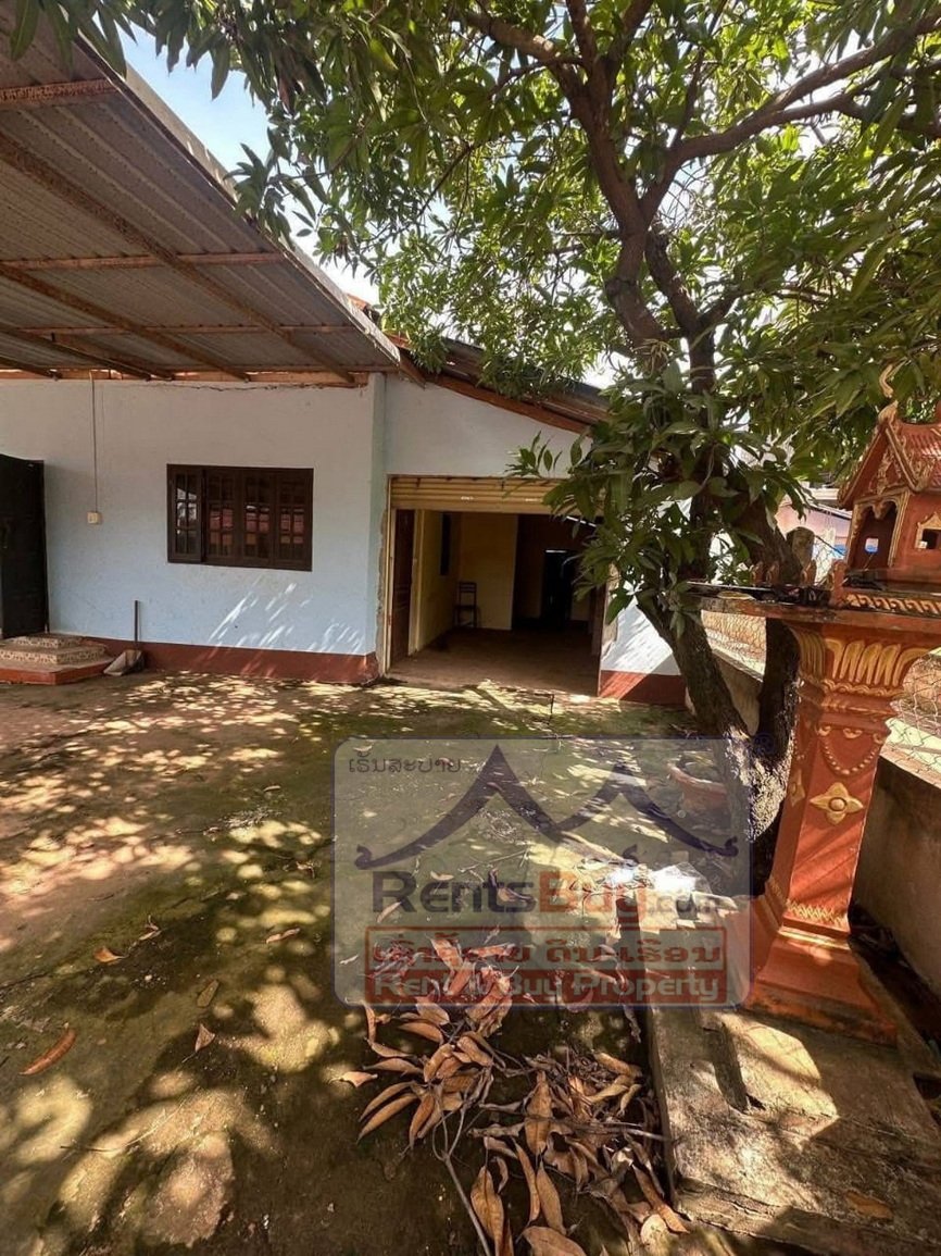 renthouse04 6603-Well-Located and Comfortable House for Rent in Ban Dong Chong area Xaysettha District – USD 250/Month