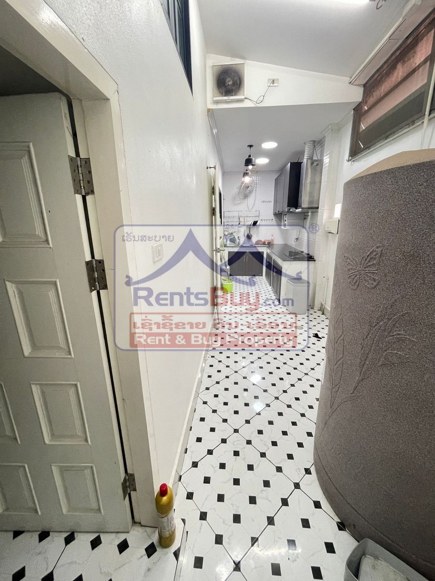 6617-Elegant 3-Story shophouse for Rent Near Patuxay – Ideal for Living or Business