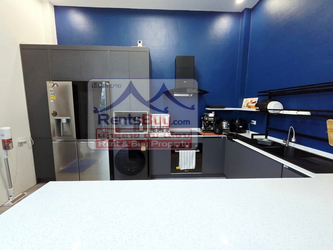 6629-Elegant 4-Bedroom Home Near That Luang Market – Spacious, Secure & Fully Furnished