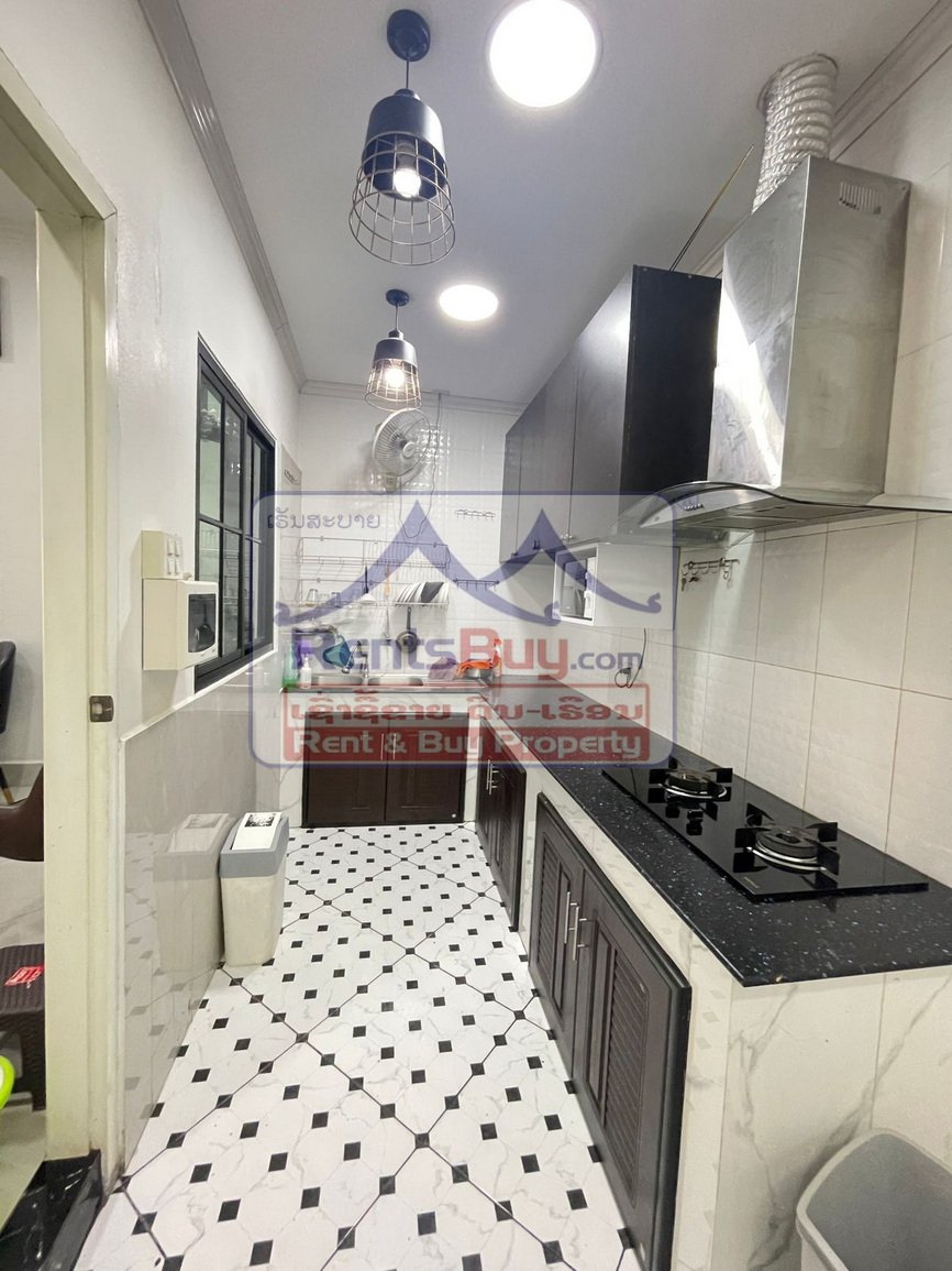 6617-Elegant 3-Story shophouse for Rent Near Patuxay – Ideal for Living or Business