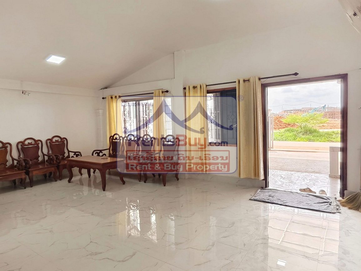 renthouse11 6606-Modern 3-Bedroom Furnished Home for Rent Near Setthathirath Hospital – $700/month