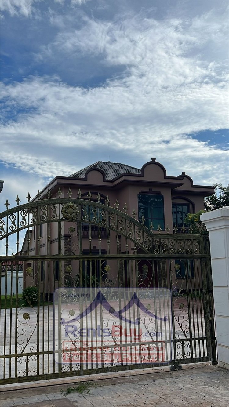 renthouse11 6630-Elegant Two-Villa Estate in Vientiane – Perfect for Large Families or Organizations