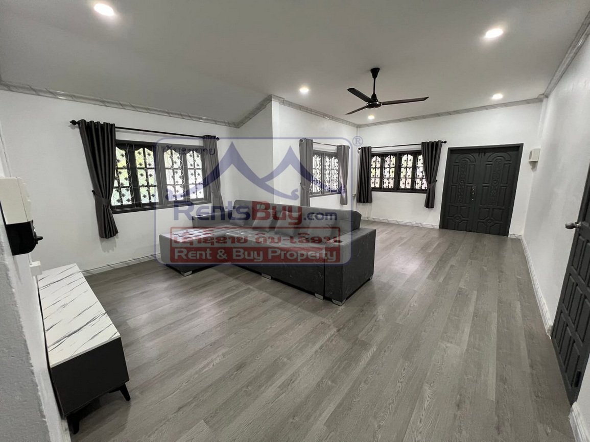 6615-Spacious 4-Bedroom Home for Rent Near Lycée Hoffet – Ideal for Families & Professionals