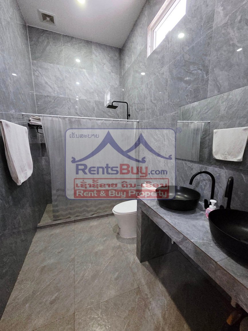 6629-Elegant 4-Bedroom Home Near That Luang Market – Spacious, Secure & Fully Furnished
