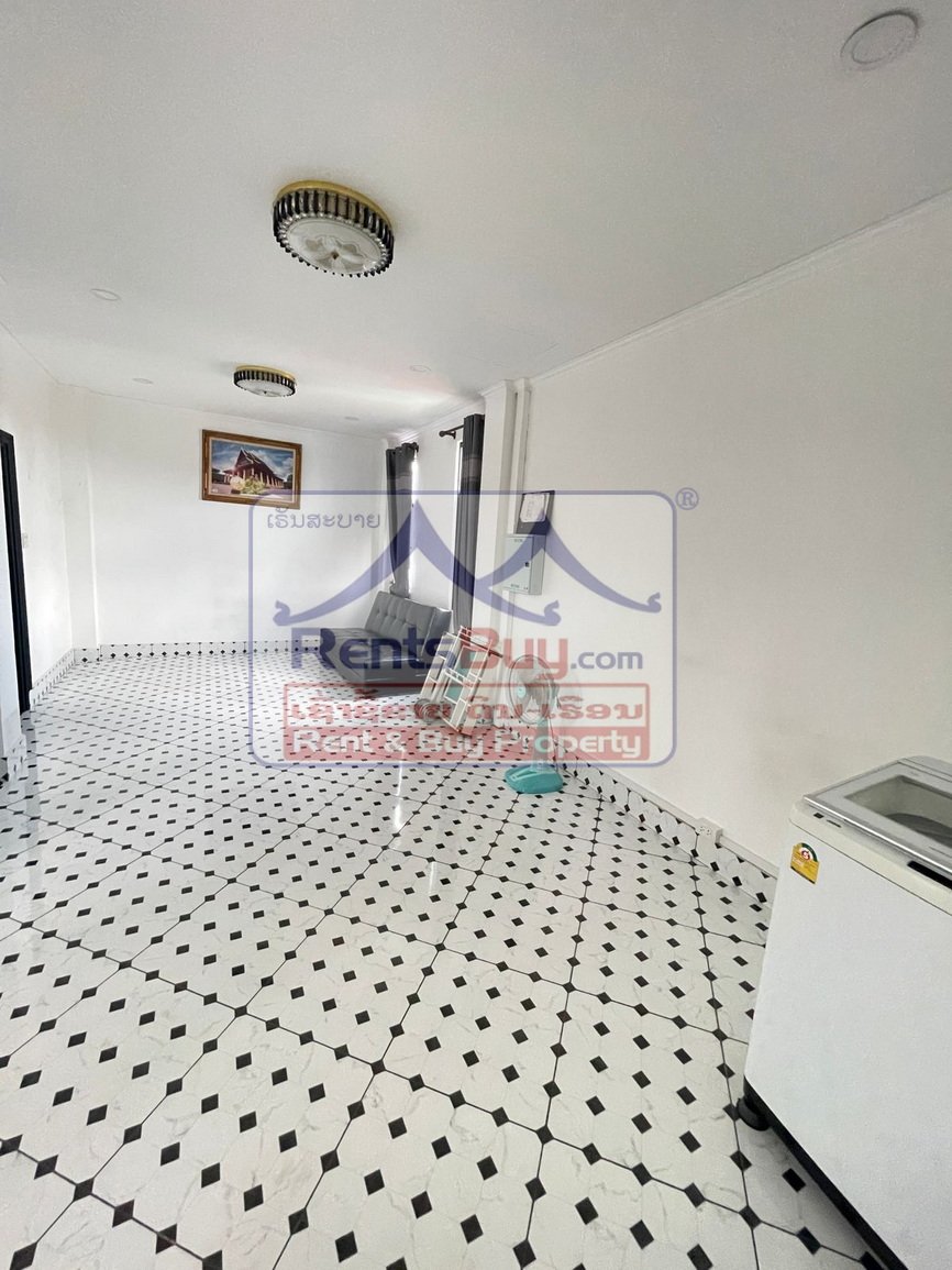 6617-Elegant 3-Story shophouse for Rent Near Patuxay – Ideal for Living or Business