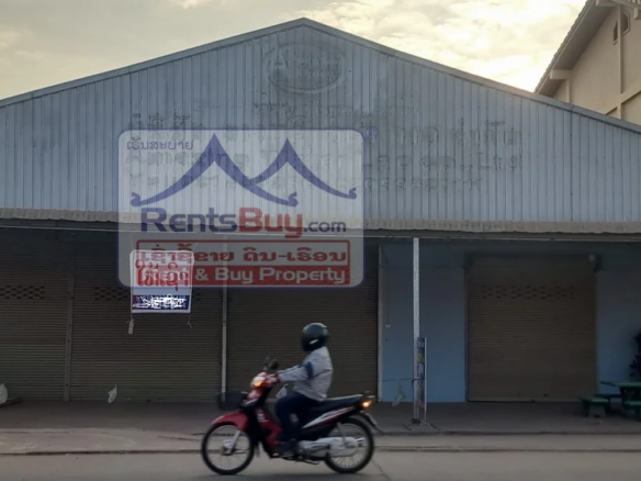 6621-Spacious 403 sqm Property for Rent Near Prestigious Law School – Prime Location!