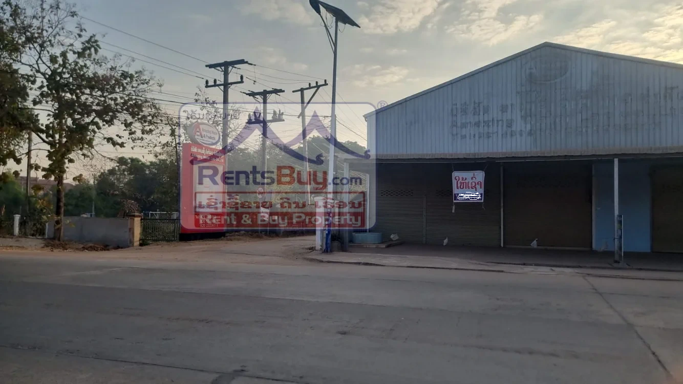 6621-Spacious 403 sqm Property for Rent Near Prestigious Law School – Prime Location!