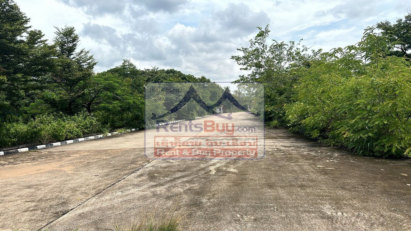 6600-Strategic 10 Hectare Industrial Site with Warehouses – Sikhottabong, Vientiane