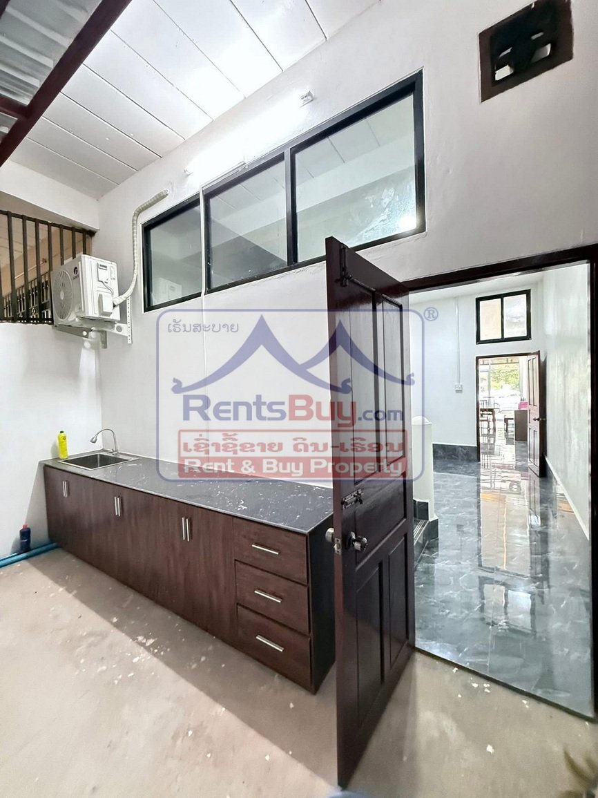 6704-Modern 2-Storey Townhouses for Rent near 150-Bed Hospital, Vientiane Capital – Fully Furnished, Ready to Move In | USD 850/month