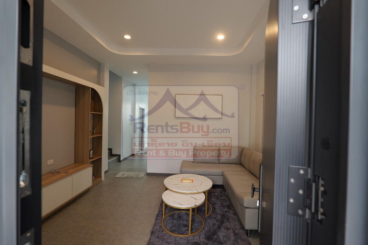 6706-Luxury 3-Bedroom Pool Villa for Rent near Australian Embassy, Sisattanak District – Exclusive Diplomatic Area