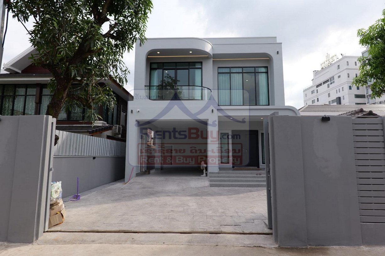 6706-Luxury 3-Bedroom Pool Villa for Rent near Australian Embassy, Sisattanak District – Exclusive Diplomatic Area