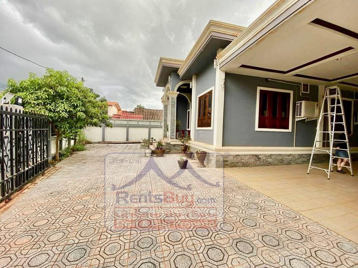 houseforrent03 6662-Modern 3-Bedroom Villa for Rent in Dongdok – Fully Furnished, $700/Month