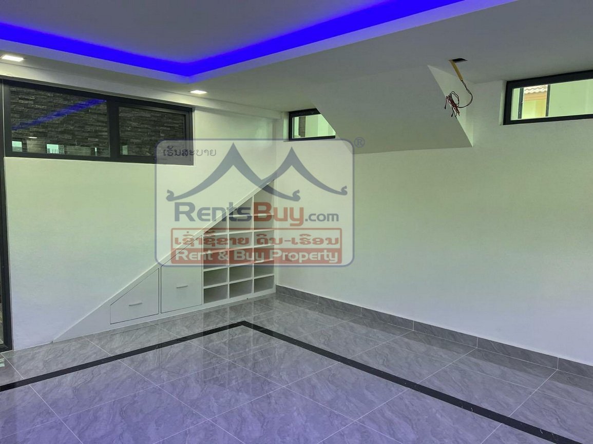 houseforrent14 6653-Modern 2-Story Villa with Guesthouse & Gym – Prime Vientiane Location