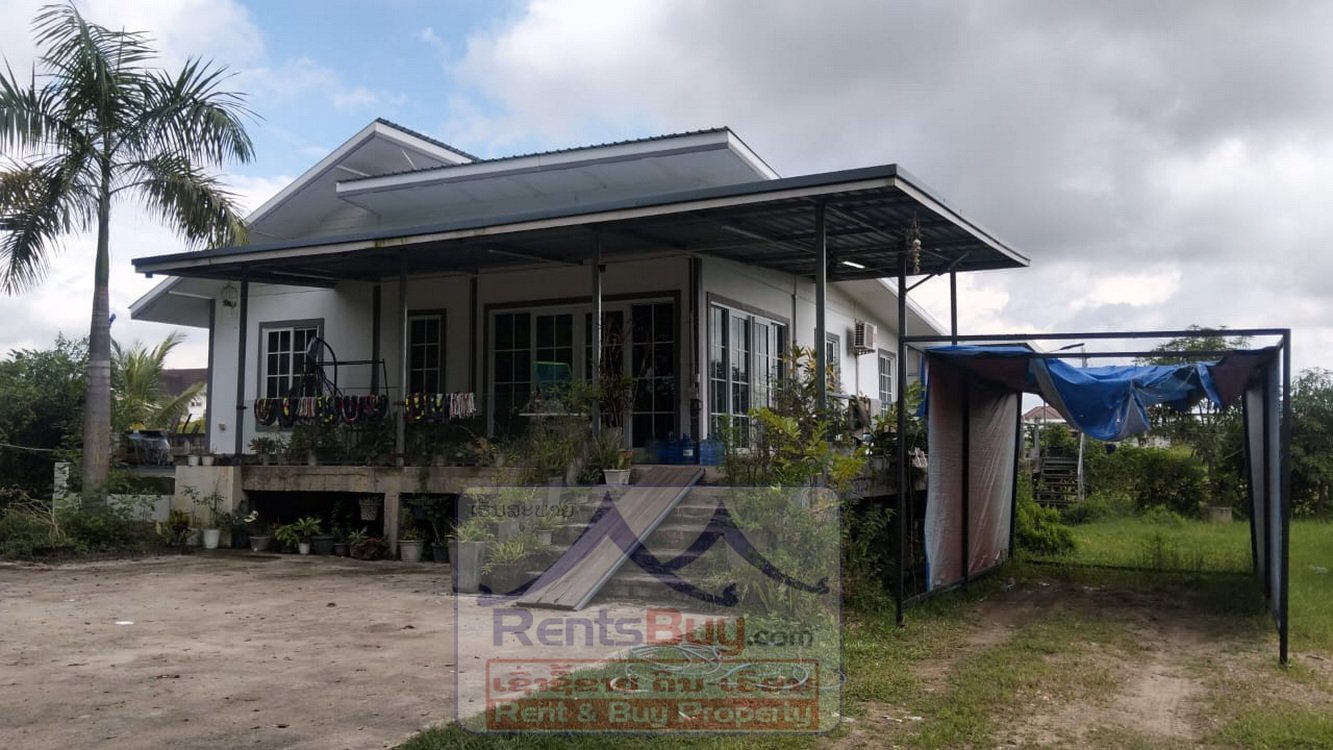 houseforsale02 6671-Charming 2-Bedroom Home on Large Plot in Hadxayfong District – $90,000
