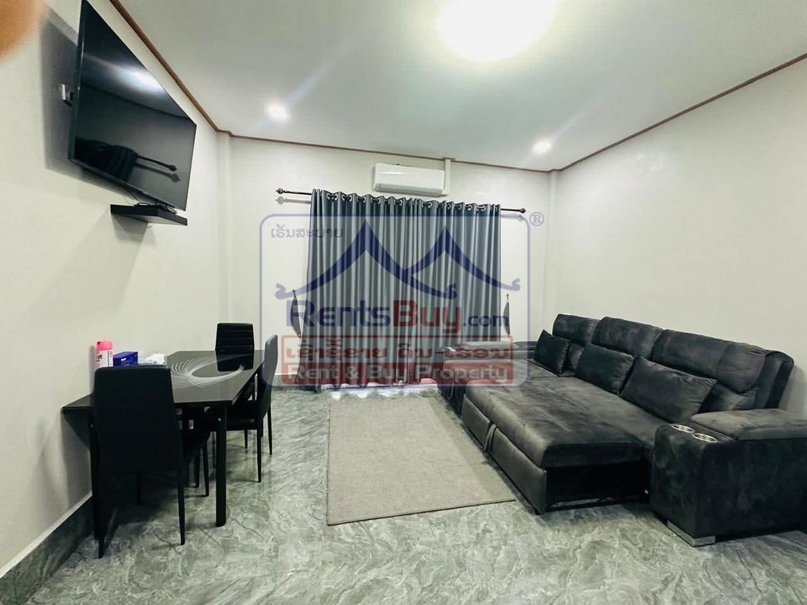 6703-Modern Luxury Villa with Guest House & Pool Near US Embassy – Hadxaifong District, Vientiane