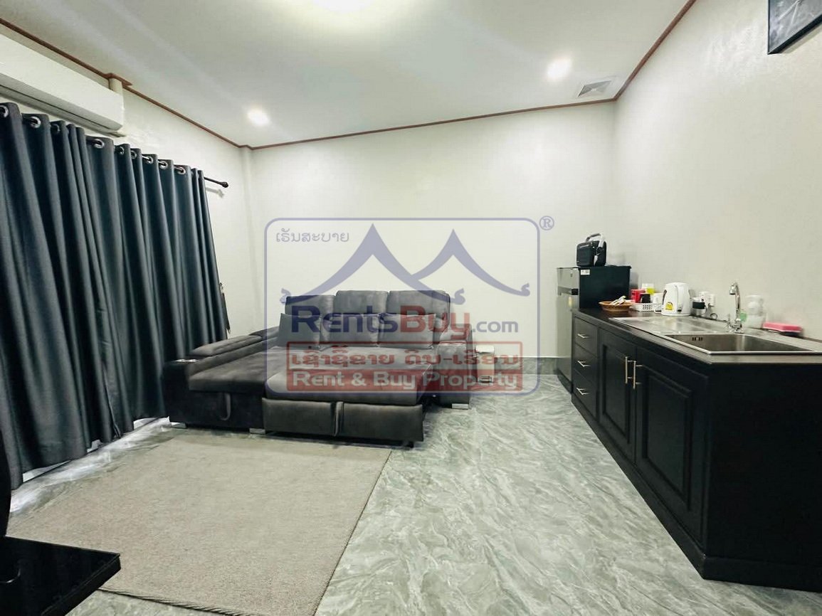 6703-Modern Luxury Villa with Guest House & Pool Near US Embassy – Hadxaifong District, Vientiane